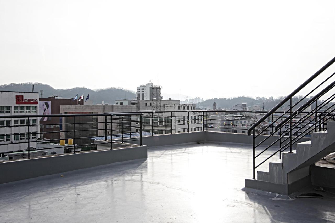 One Percent Hostel Jeonju Exterior foto